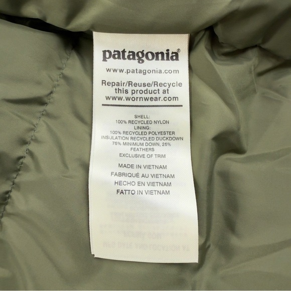 Patagonia NWT Women's Size Small Raven Rocks 75% Down 25% Feathers 28030 - Picture 7 of 13